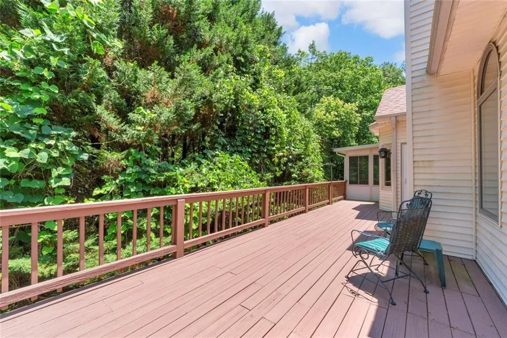160 Quail Ridge Drive Cleveland, GA 30528