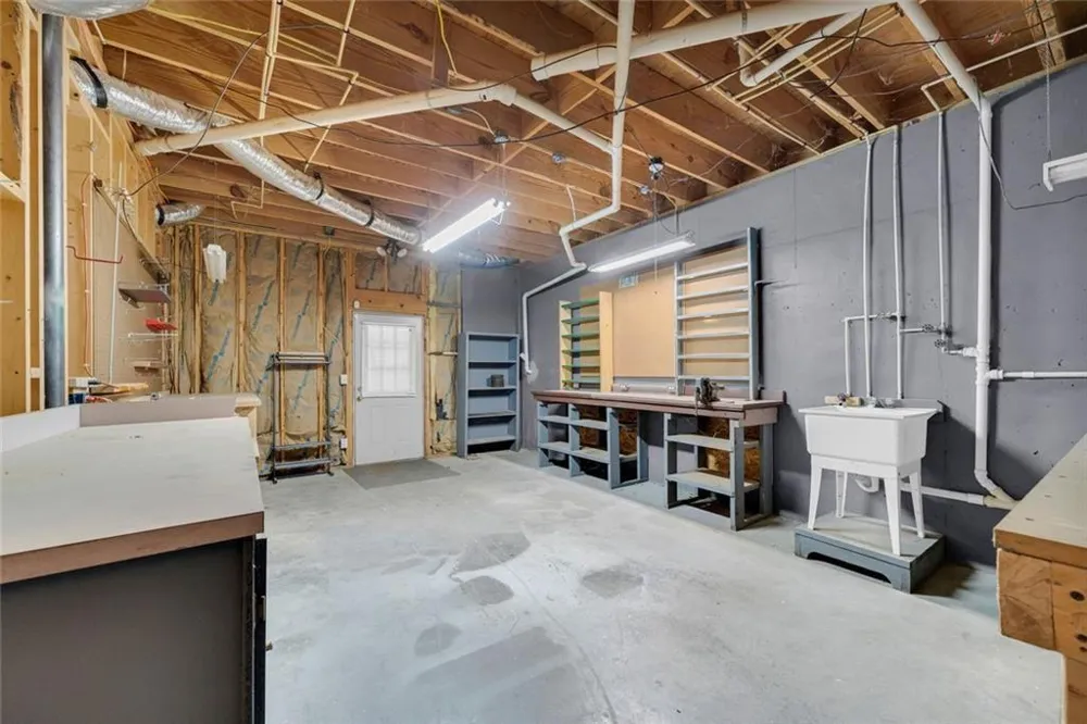 160 Quail Ridge Drive Cleveland, GA 30528