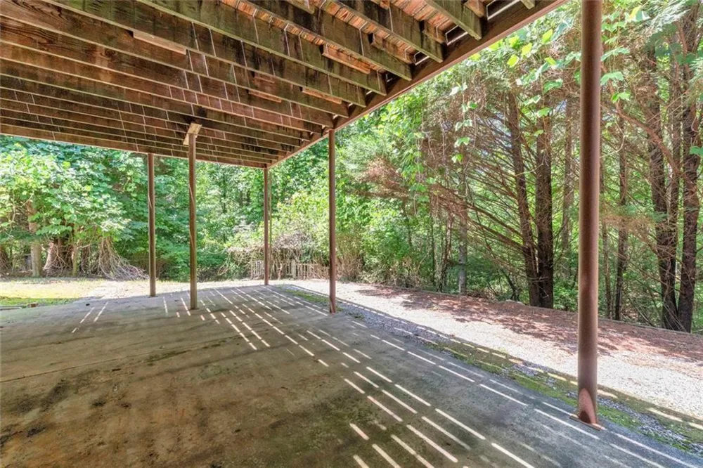 160 Quail Ridge Drive Cleveland, GA 30528
