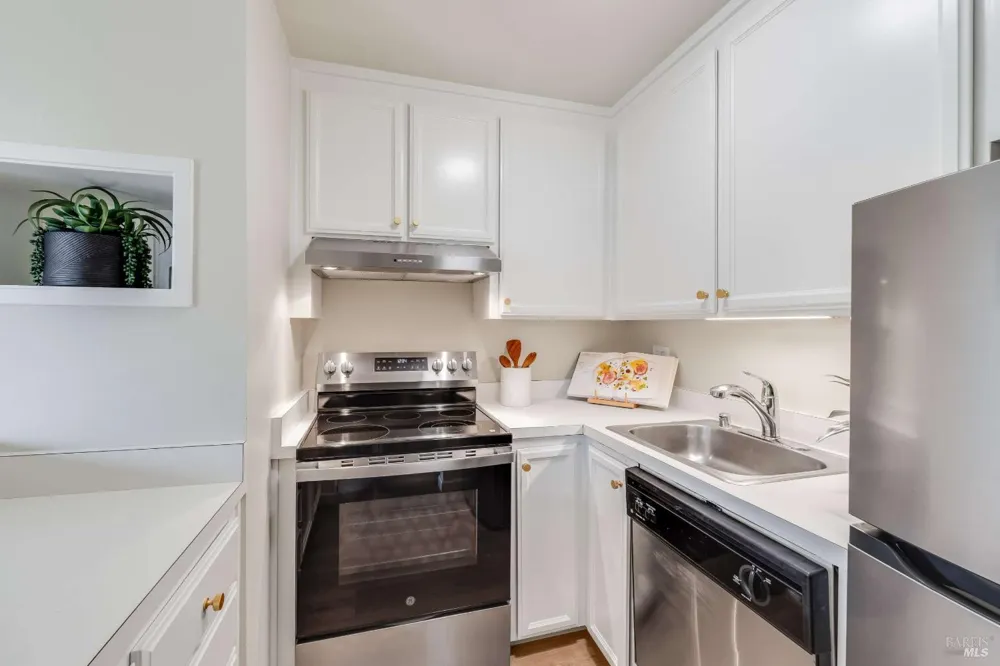 22 Anchorage Road Sausalito, CA 94965