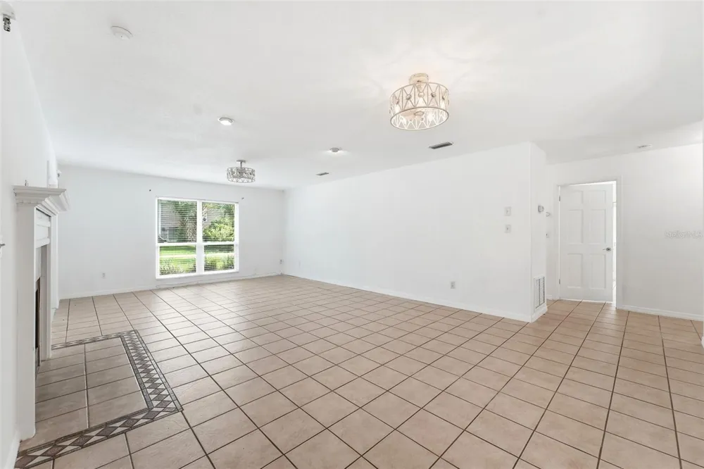 820 S HILL AVENUE #40 Deland, FL 32724