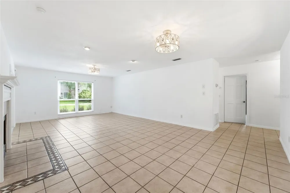 820 S HILL AVENUE #40 Deland, FL 32724