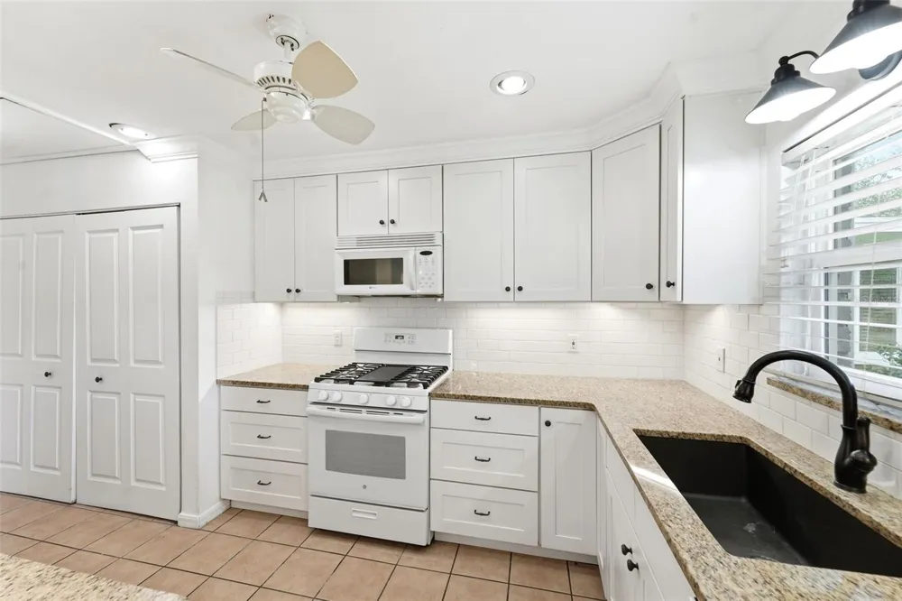 820 S HILL AVENUE #40 Deland, FL 32724