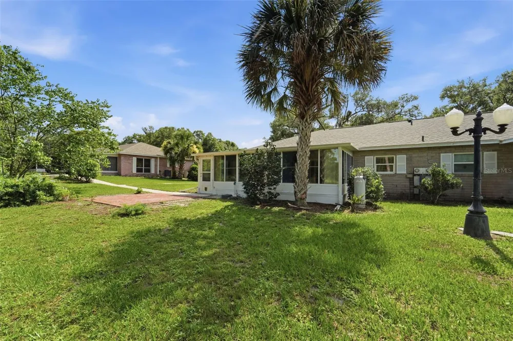 820 S HILL AVENUE #40 Deland, FL 32724