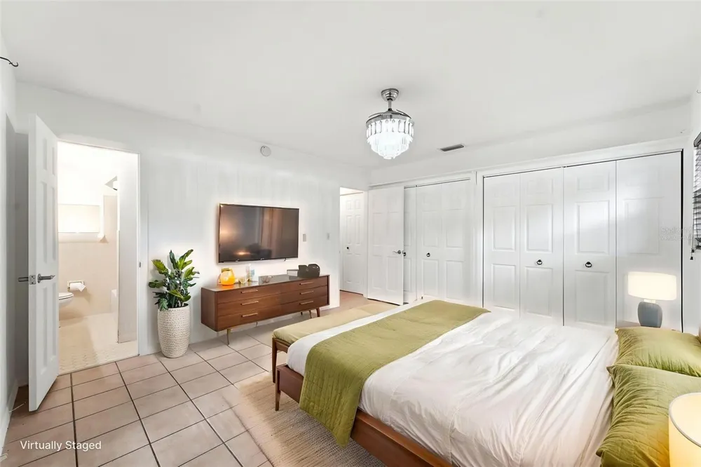 820 S HILL AVENUE #40 Deland, FL 32724