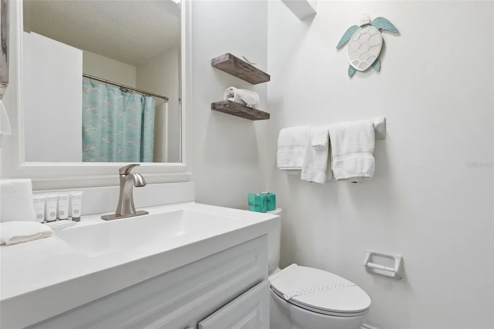 207 71ST STREET #E Holmes Beach, FL 34217