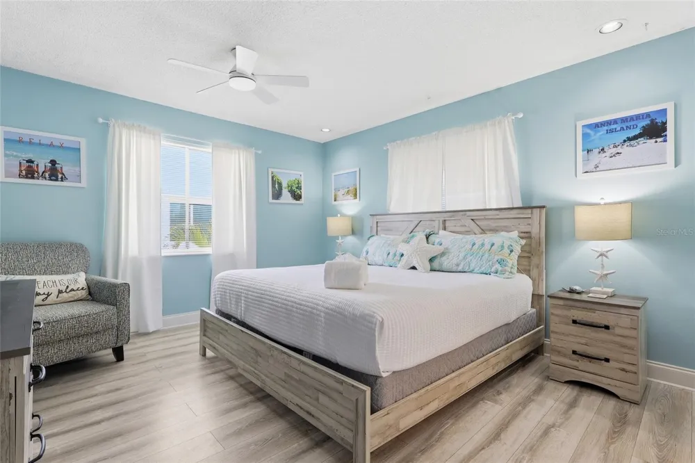 207 71ST STREET #E Holmes Beach, FL 34217