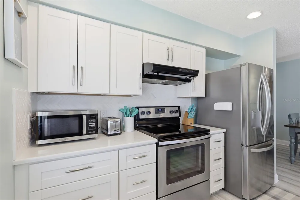 207 71ST STREET #E Holmes Beach, FL 34217