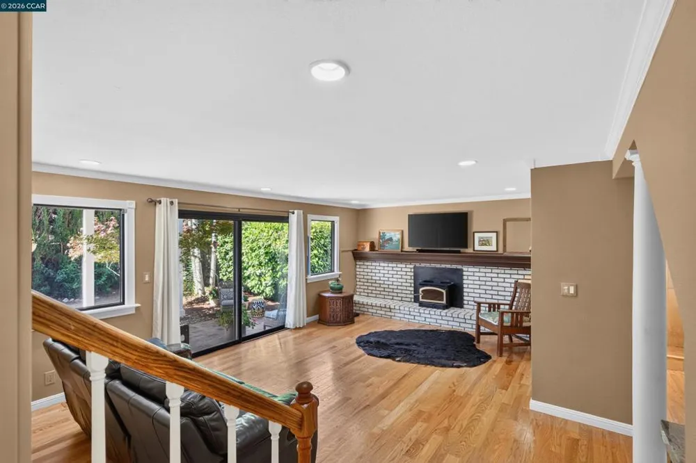 423 Duperu Dr Crockett, CA 94525