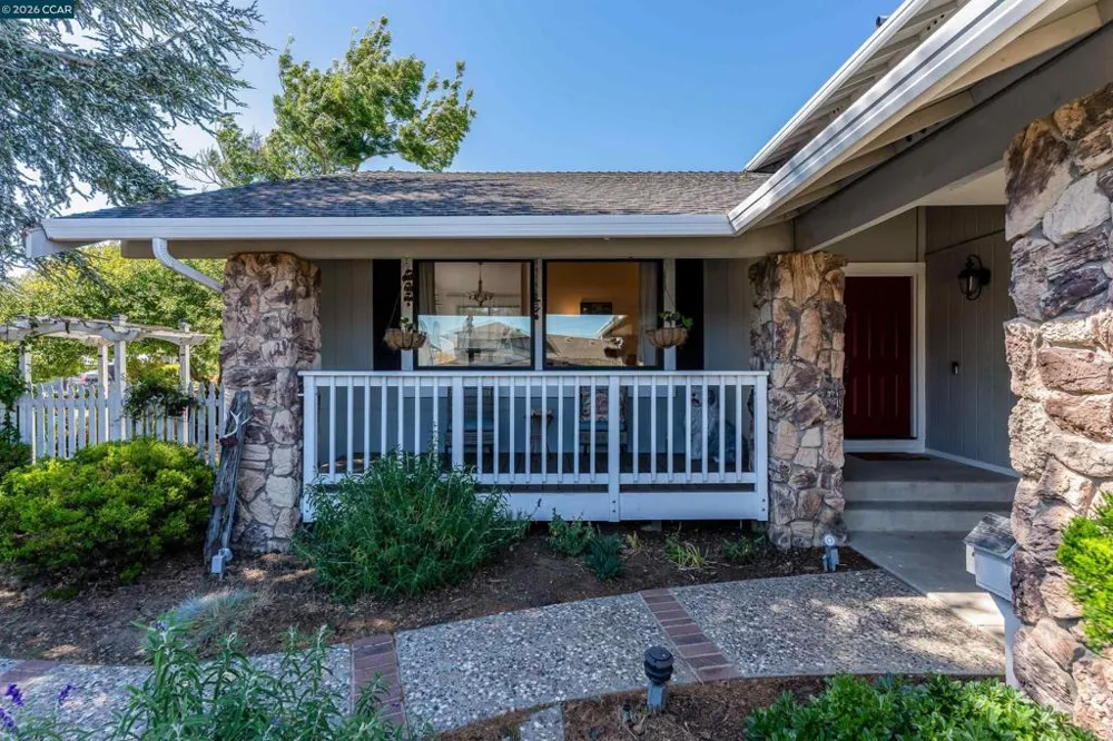 423 Duperu Dr Crockett, CA 94525