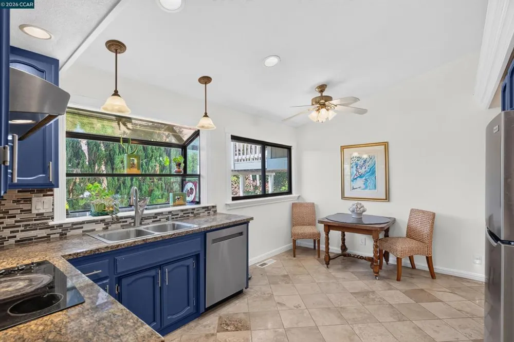 423 Duperu Dr Crockett, CA 94525