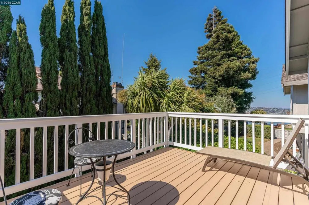 423 Duperu Dr Crockett, CA 94525