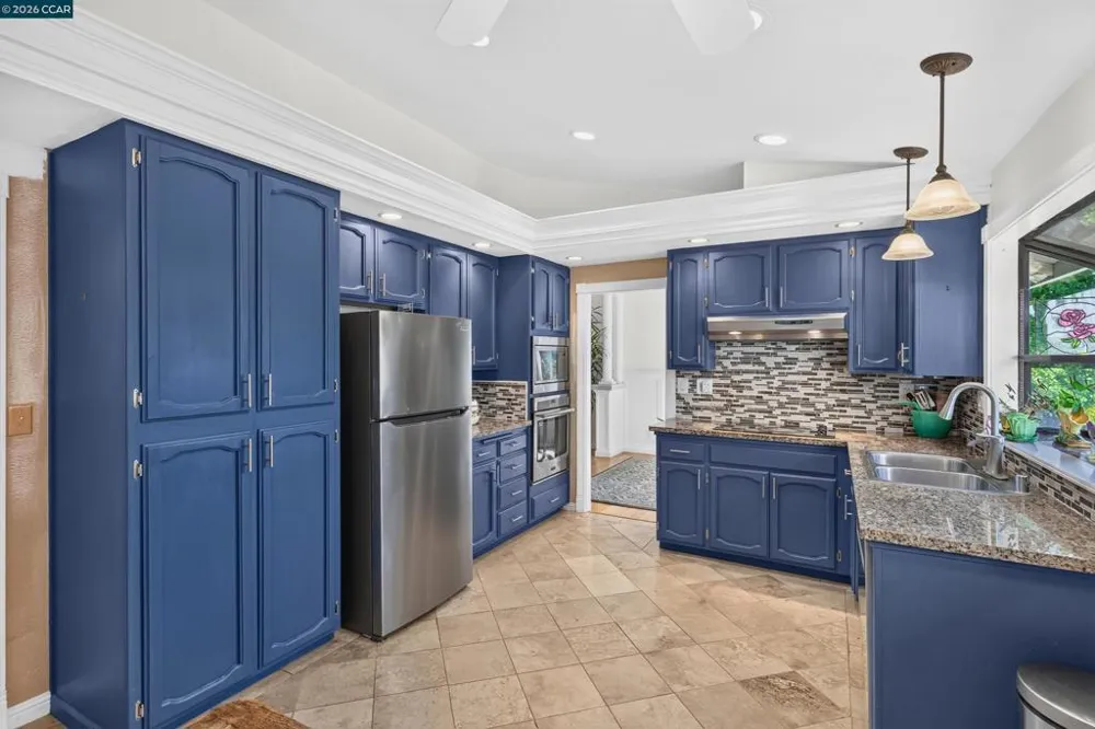 423 Duperu Dr Crockett, CA 94525