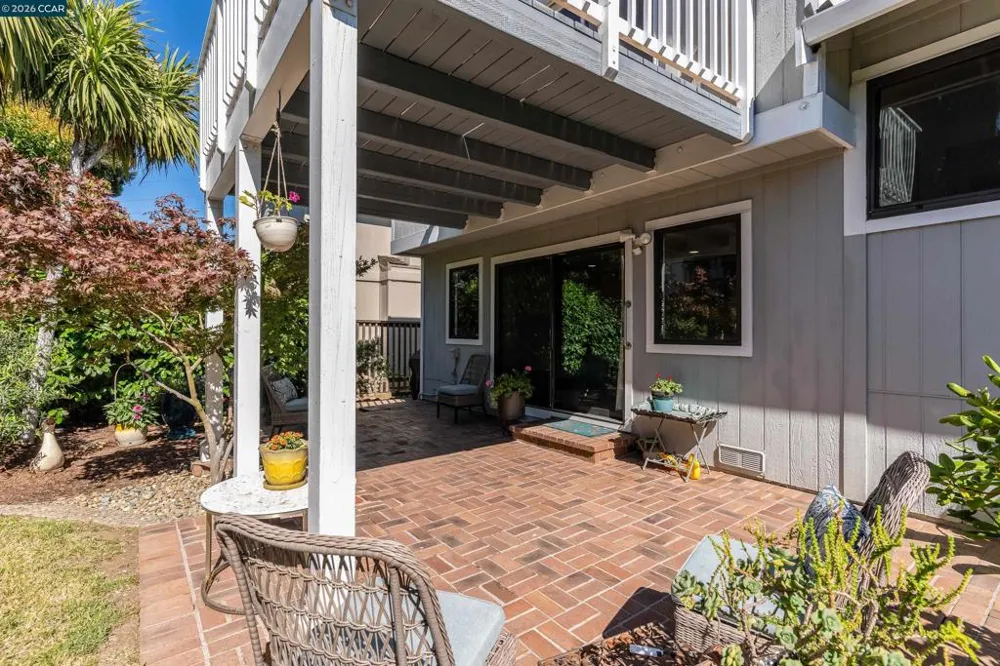 423 Duperu Dr Crockett, CA 94525
