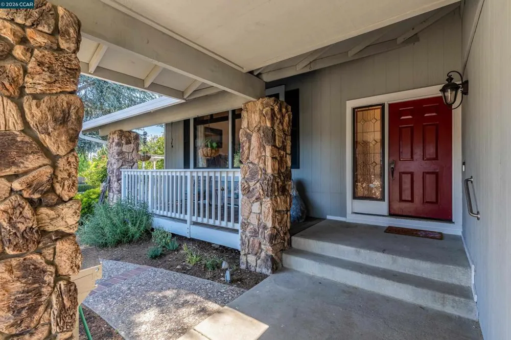 423 Duperu Dr Crockett, CA 94525