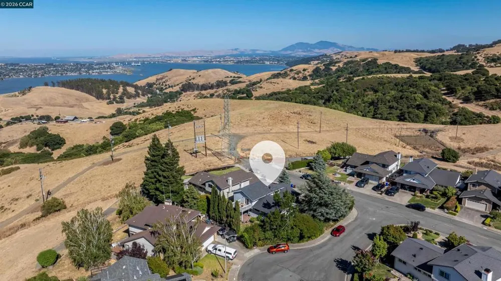 423 Duperu Dr Crockett, CA 94525