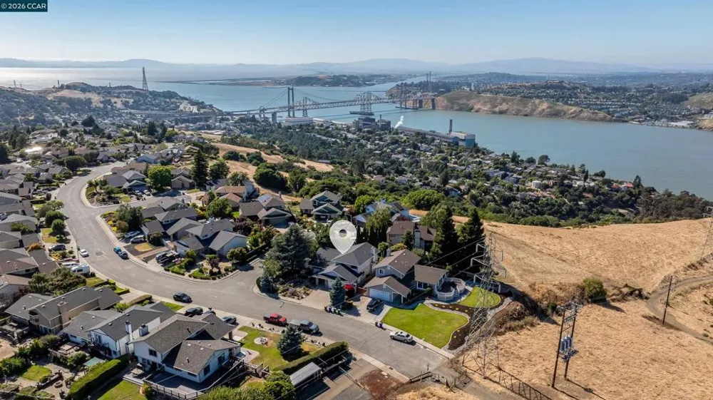 423 Duperu Dr Crockett, CA 94525