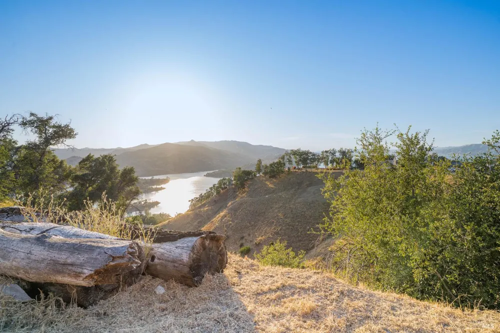 220 Manzanita Lane Napa, CA 94558