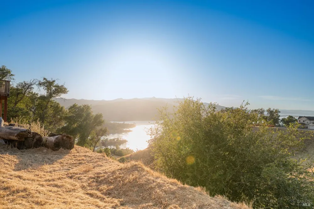 220 Manzanita Lane Napa, CA 94558