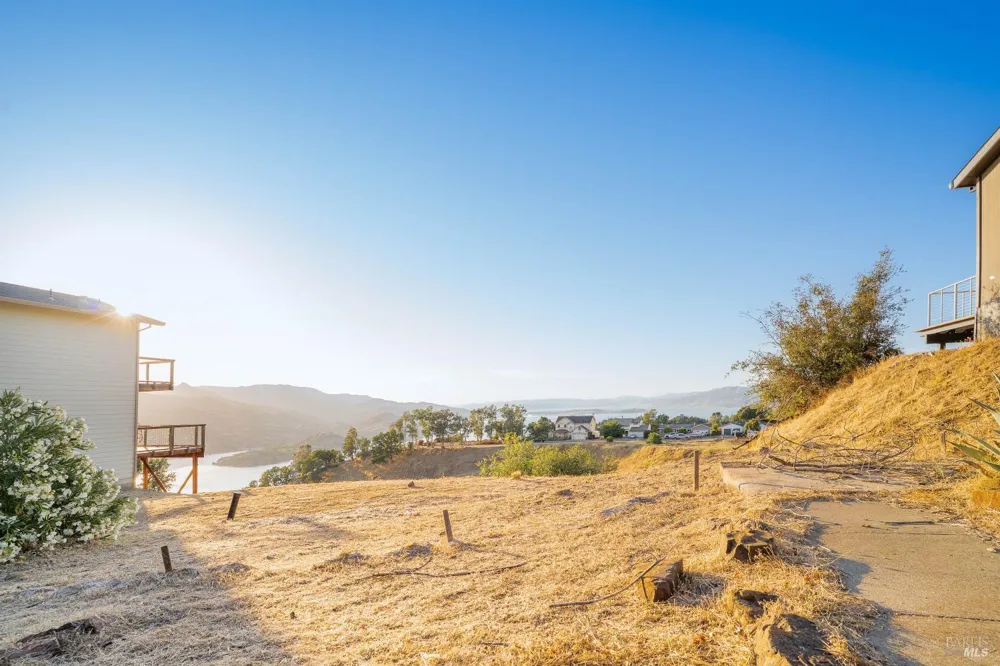 220 Manzanita Lane Napa, CA 94558
