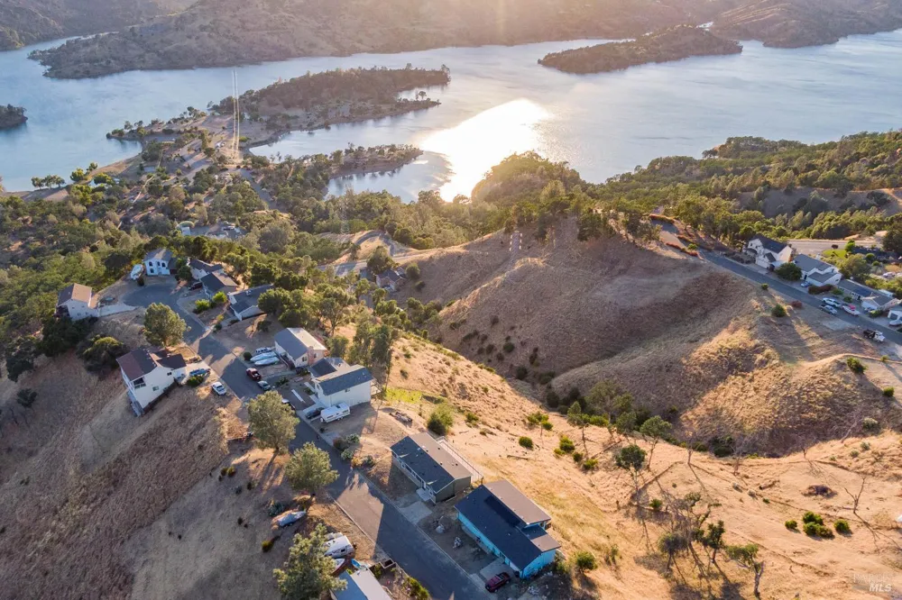 220 Manzanita Lane Napa, CA 94558