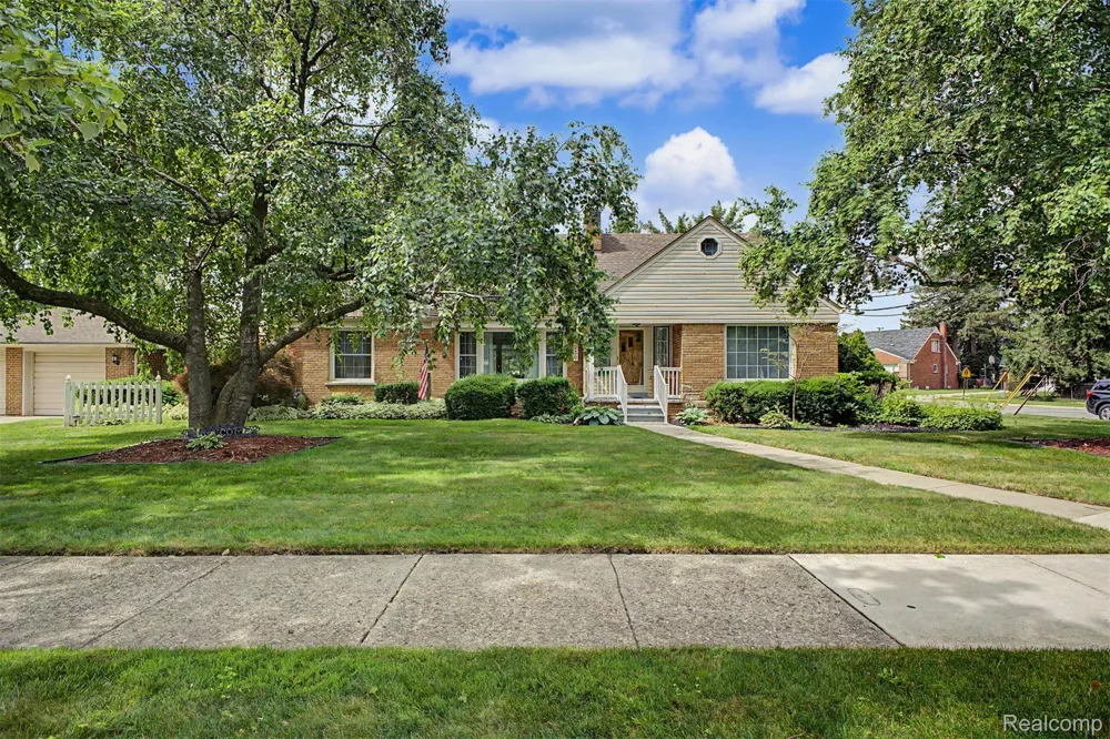 21236 Outer Drive Dearborn City, MI 48124