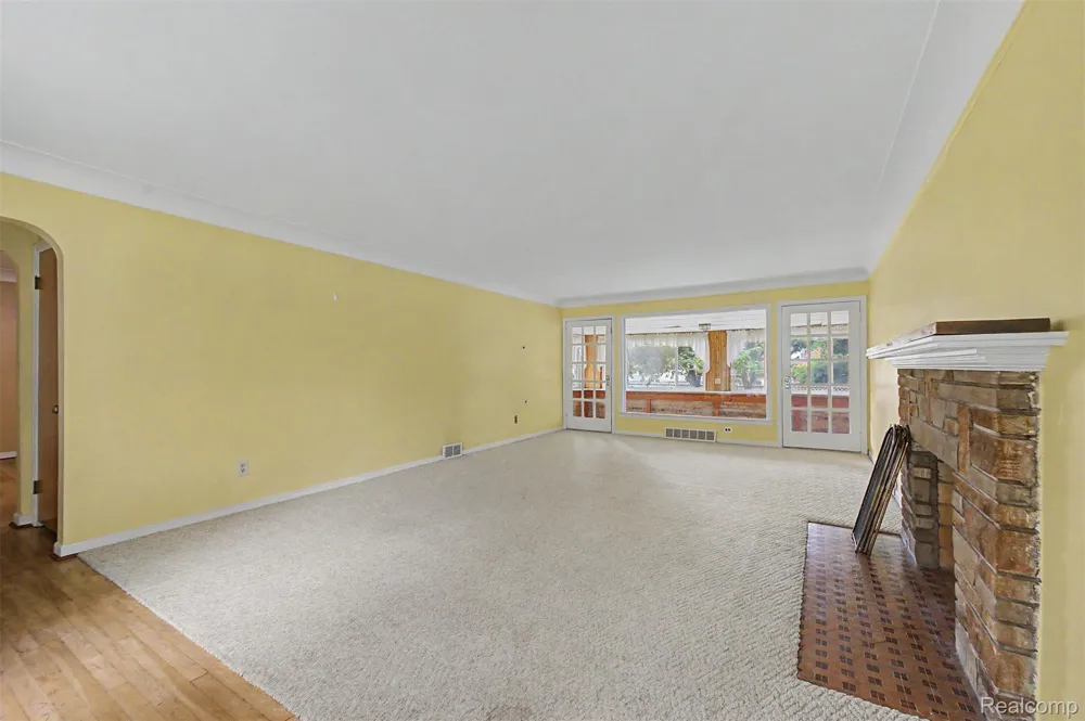 21236 Outer Drive Dearborn City, MI 48124
