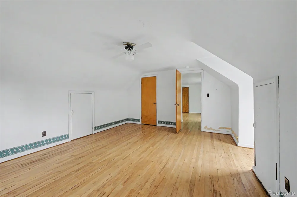 21236 Outer Drive Dearborn City, MI 48124