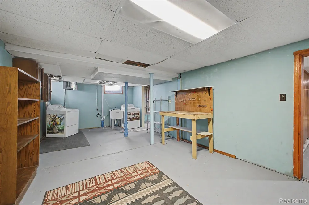 21236 Outer Drive Dearborn City, MI 48124