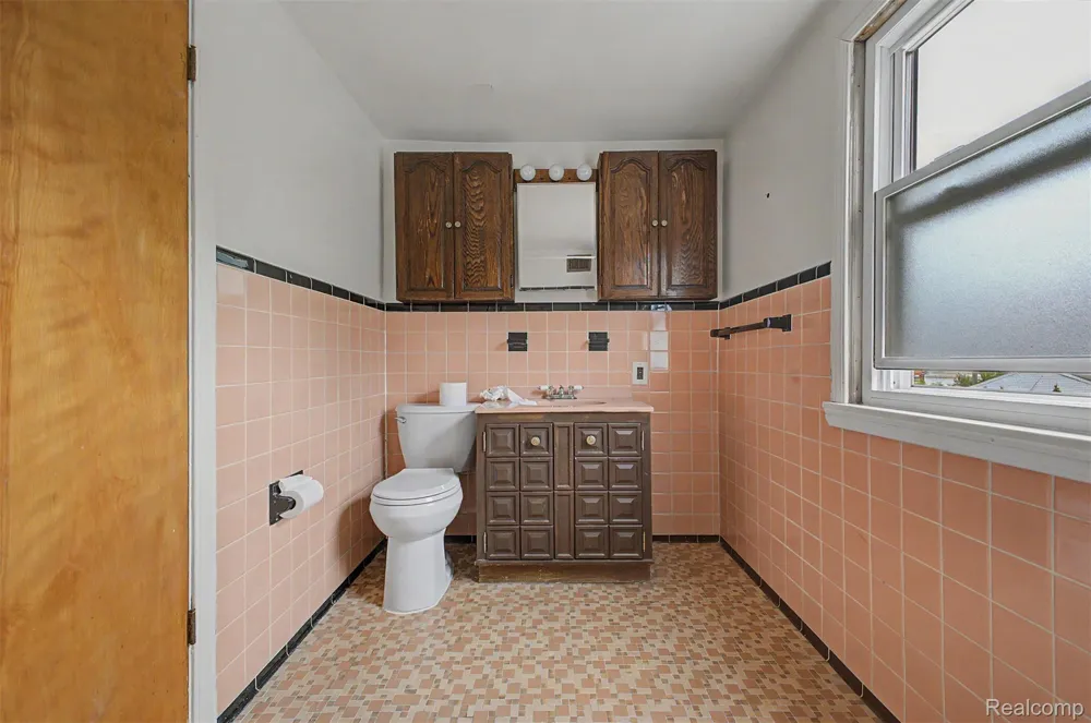 21236 Outer Drive Dearborn City, MI 48124