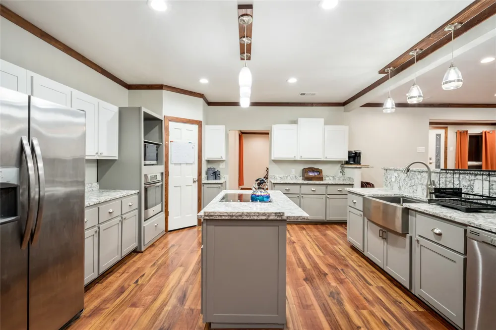 207 Shadowwood Trail Ovilla, TX 75154