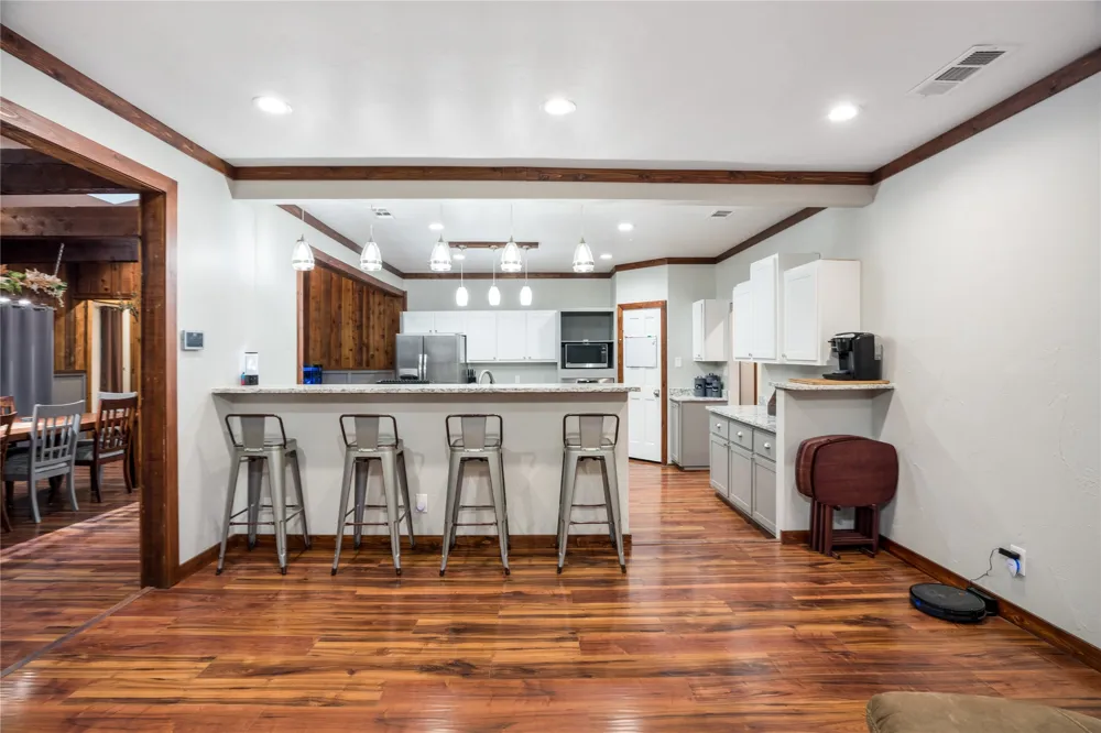 207 Shadowwood Trail Ovilla, TX 75154