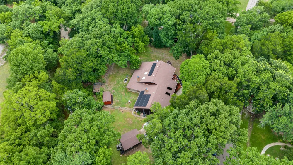 207 Shadowwood Trail Ovilla, TX 75154