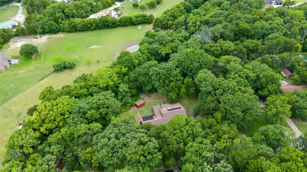 207 Shadowwood Trail Ovilla, TX 75154