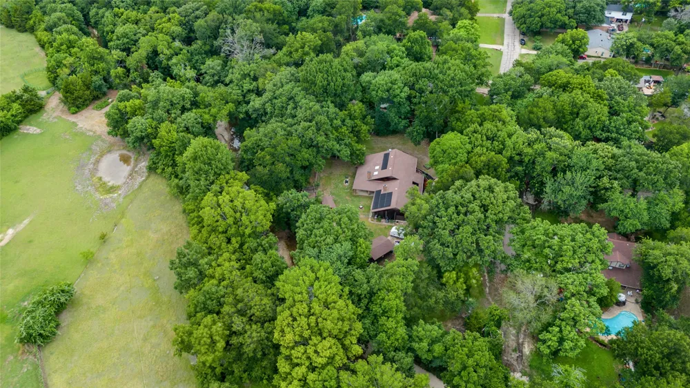 207 Shadowwood Trail Ovilla, TX 75154