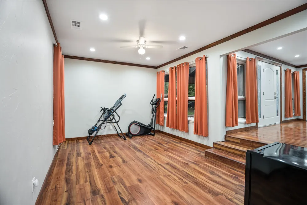 207 Shadowwood Trail Ovilla, TX 75154