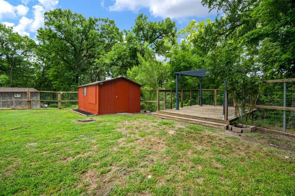 207 Shadowwood Trail Ovilla, TX 75154