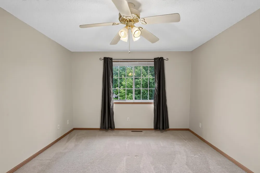 2407 Harvest Way Chanhassen, MN 55317