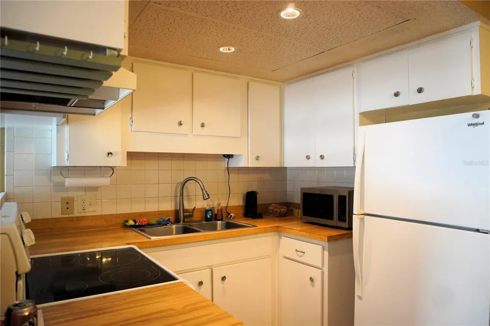 4315 TAHITIAN GARDENS CIRCLE #H Holiday, FL 34691