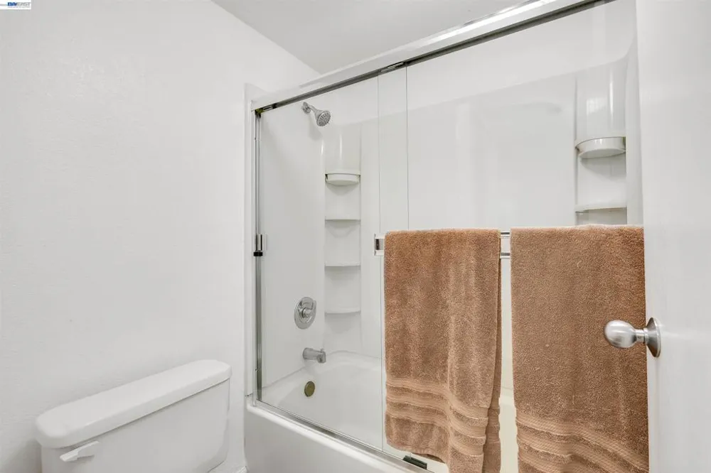 2505 Miramar Ave #114 Castro Valley, CA 94546