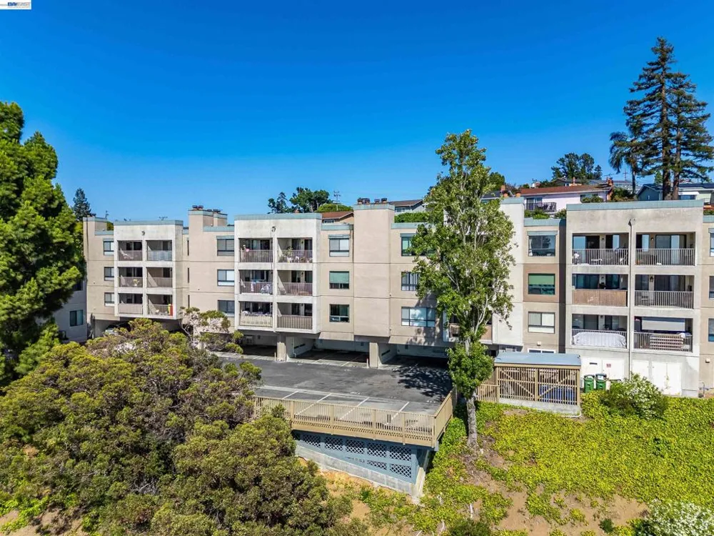 2505 Miramar Ave #114 Castro Valley, CA 94546