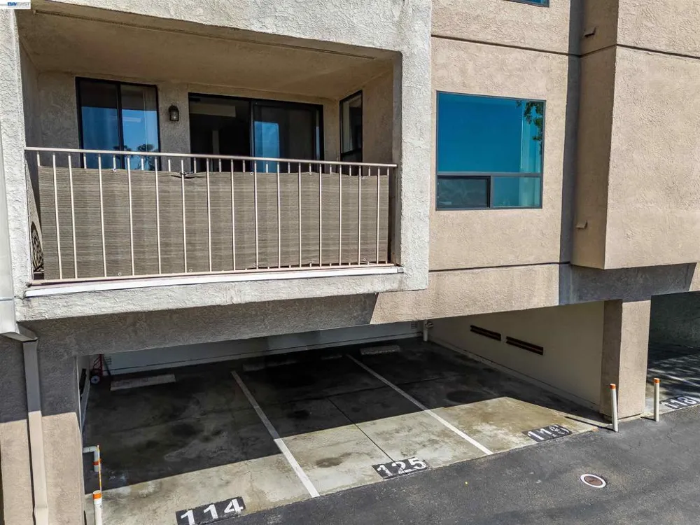 2505 Miramar Ave #114 Castro Valley, CA 94546