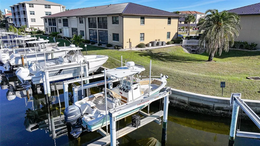 240 LEWIS CIRCLE #513 Punta Gorda, FL 33950
