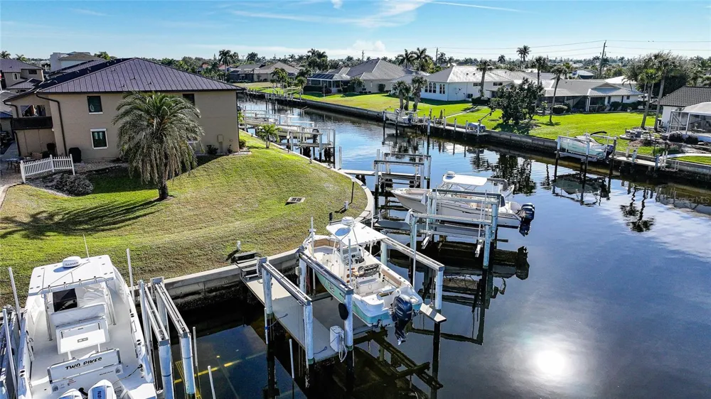 240 LEWIS CIRCLE #513 Punta Gorda, FL 33950