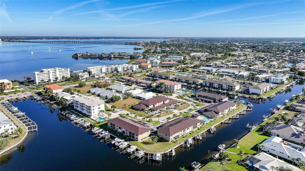 240 LEWIS CIRCLE #513 Punta Gorda, FL 33950