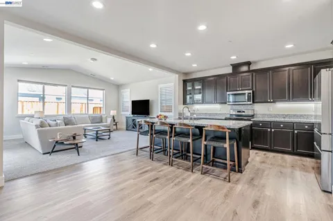5645 Sierra Trail Way