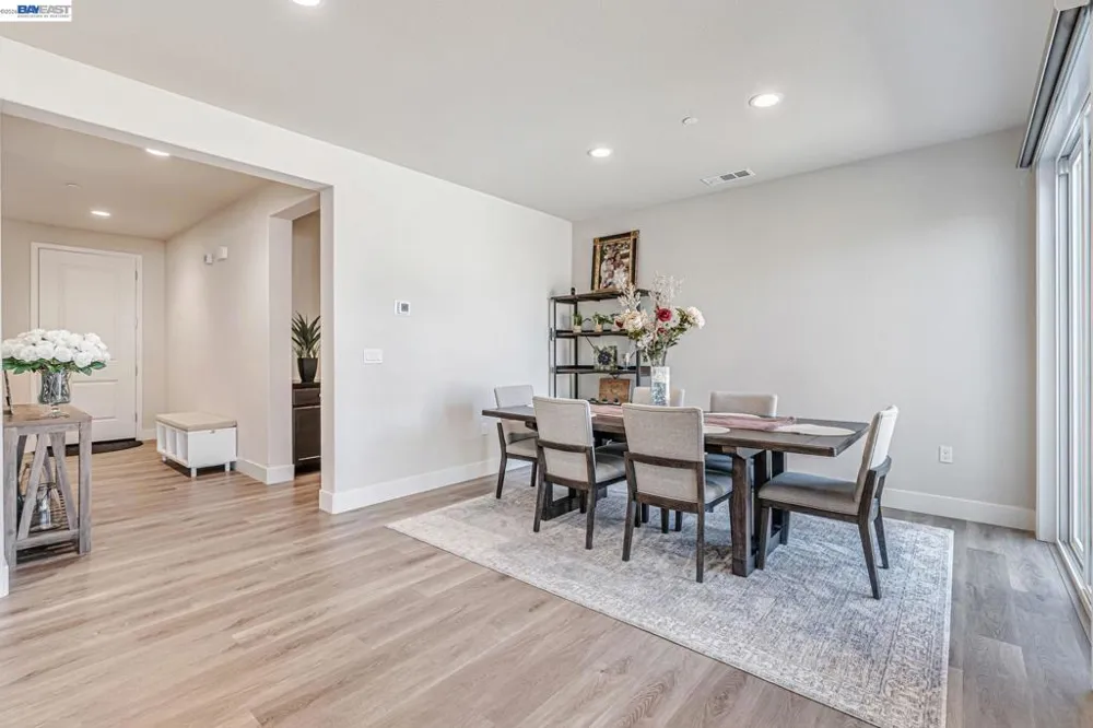 5645 Sierra Trail Way Antioch, CA 94531