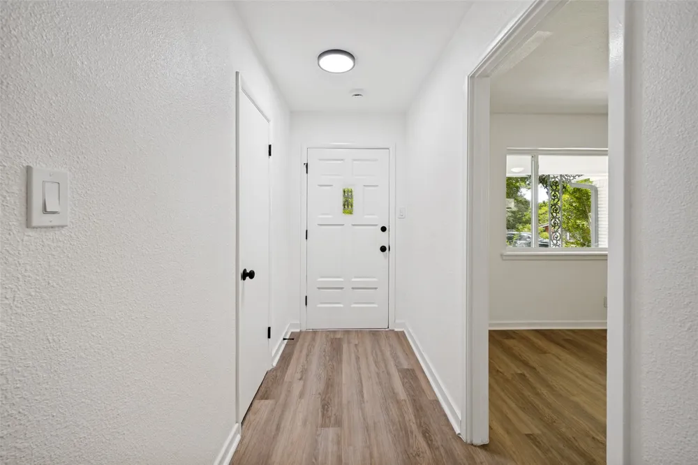 1112 Karla Drive Hurst, TX 76053
