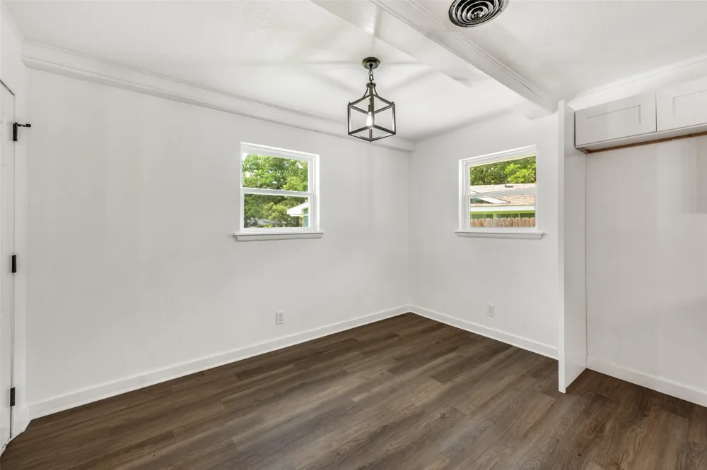1112 Karla Drive Hurst, TX 76053