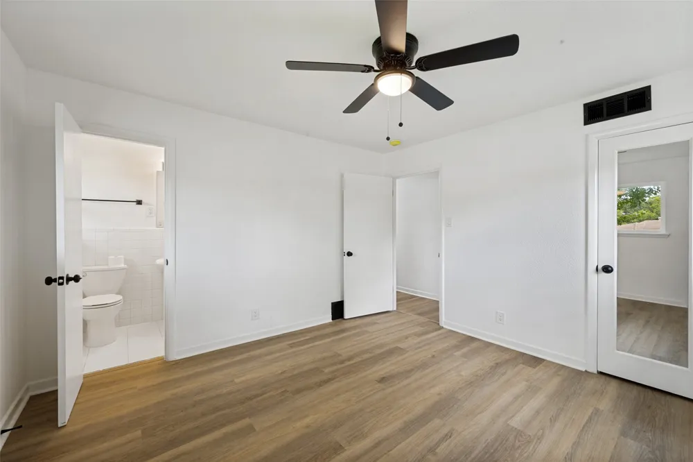 1112 Karla Drive Hurst, TX 76053